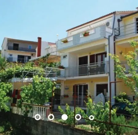 Апартаменты Toni *